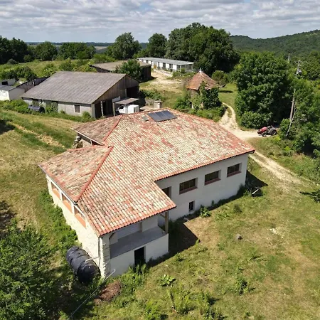 Kiko - Vue Sur Jardin Et Montagne