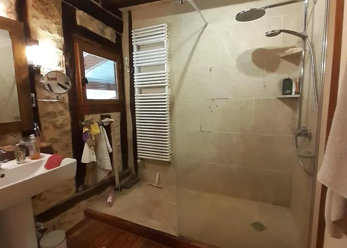 Kiko - Vue Sur Jardin Et Montagne *