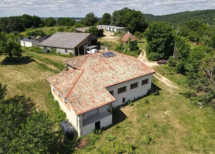 Kiko - Vue Sur Jardin Et Montagne